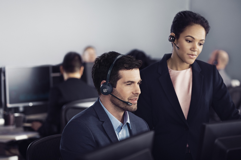 Jabra Engage 75 Stereo_Male and female